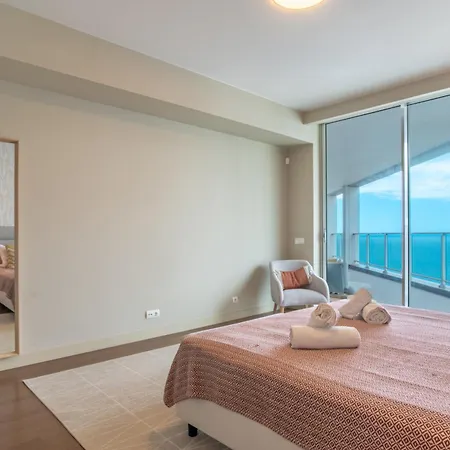 Madeira T2 Apartment