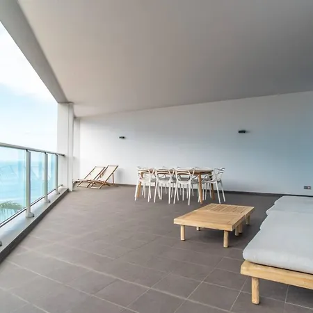 Madeira T2 Apartment